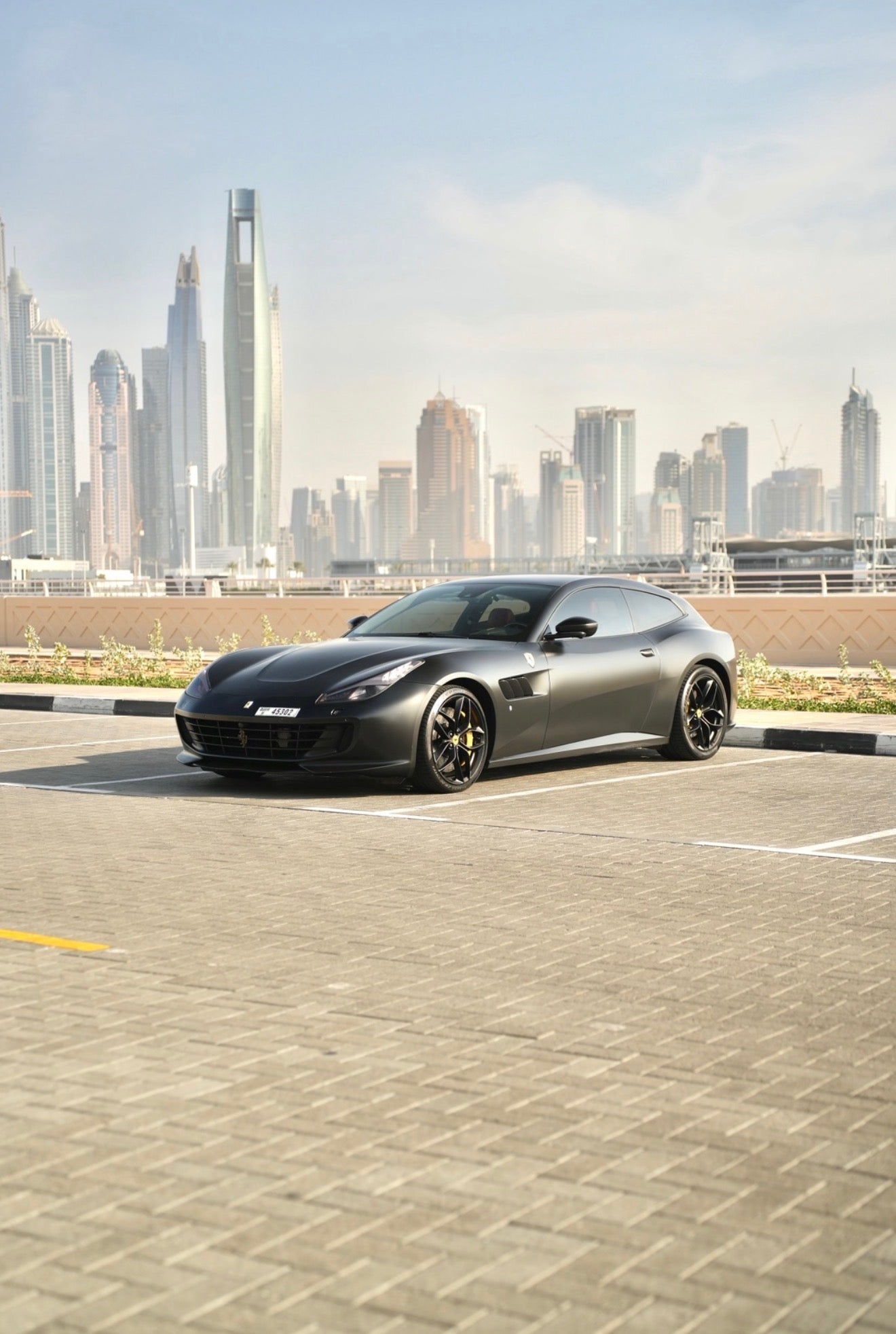 Ferrari GTC4