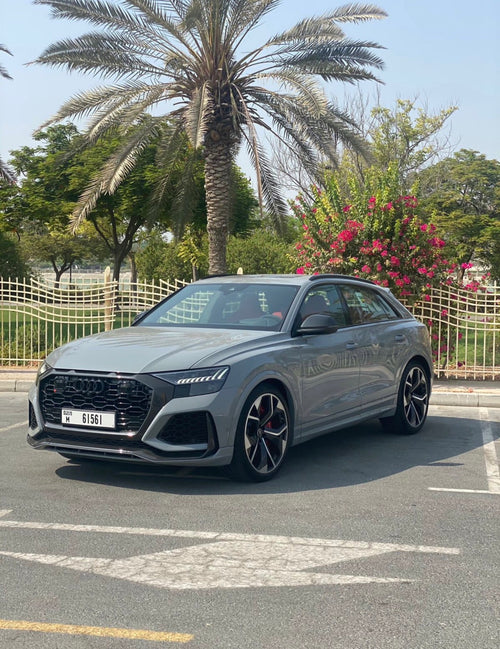 AUDI RSQ8