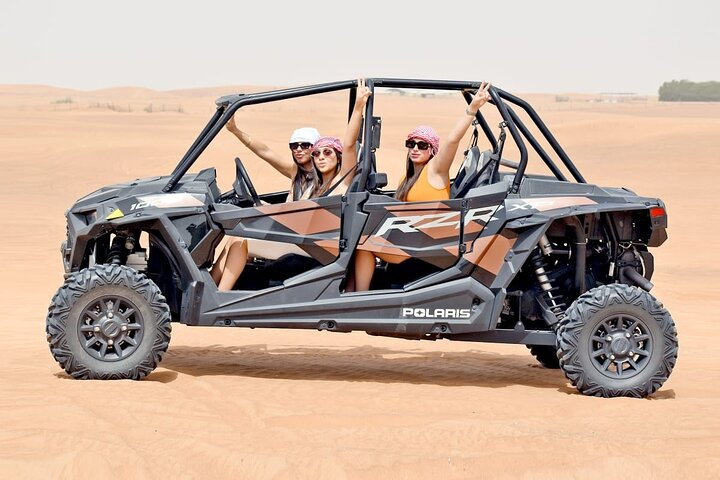 Le désert de dubaï