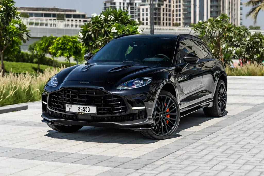 Aston Martin DBX 707