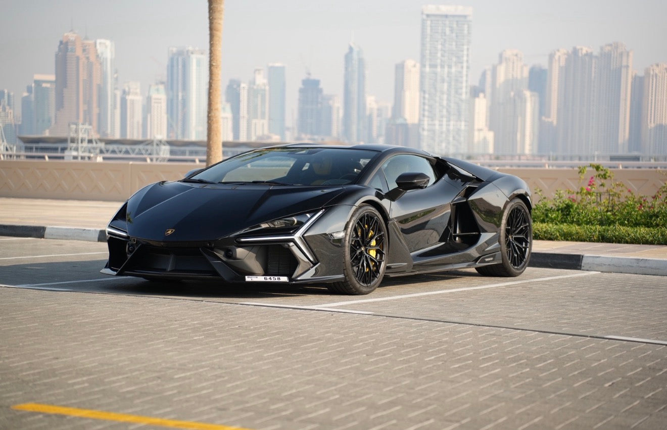Lamborghini Revuelto