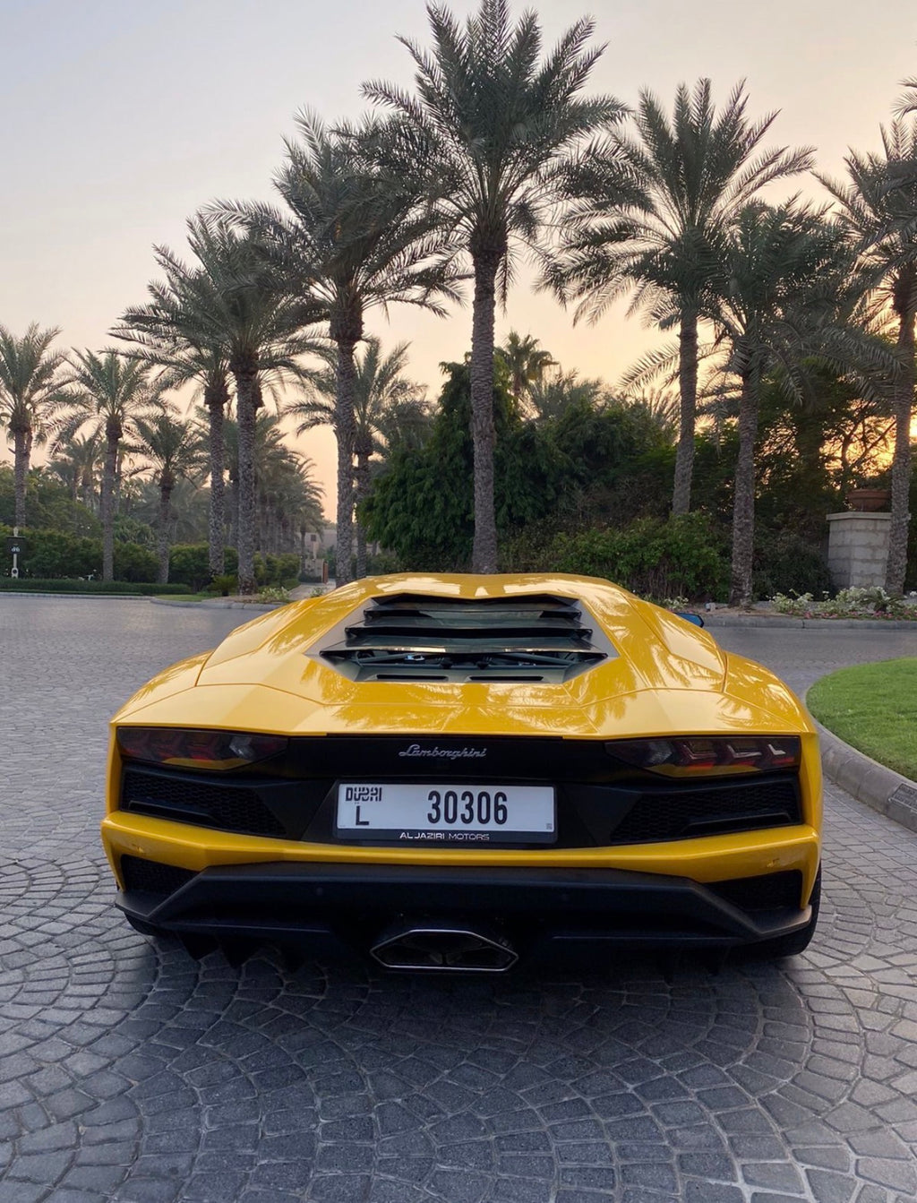 Lamborghini Aventador