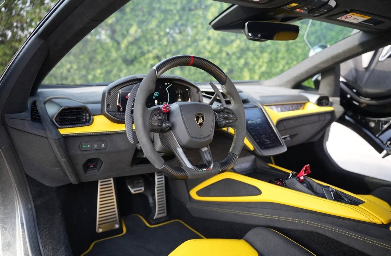 Lamborghini Revuelto