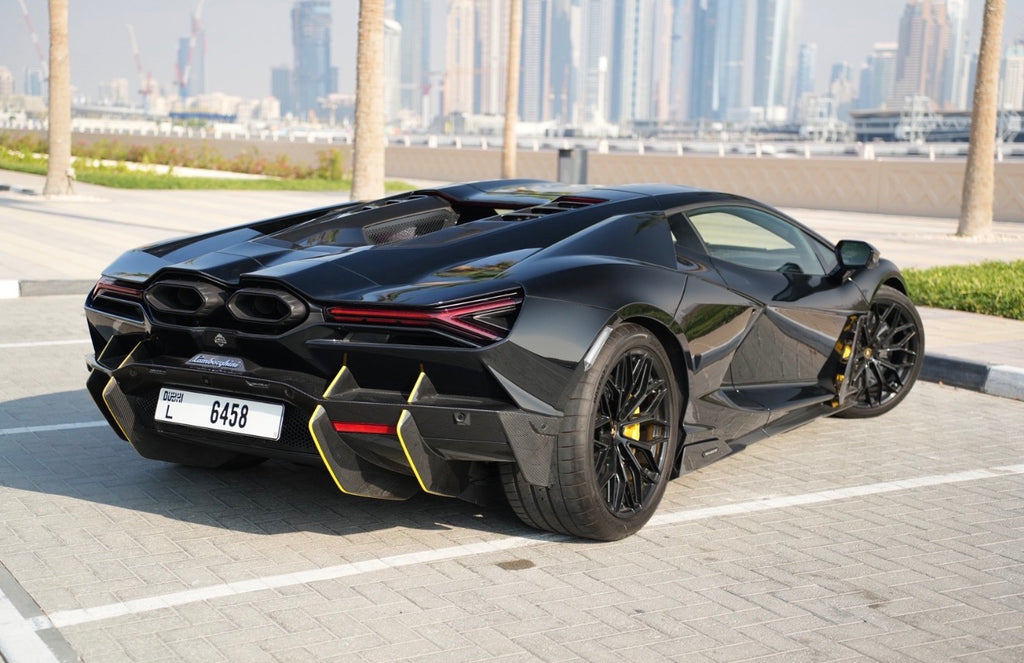 Lamborghini Revuelto